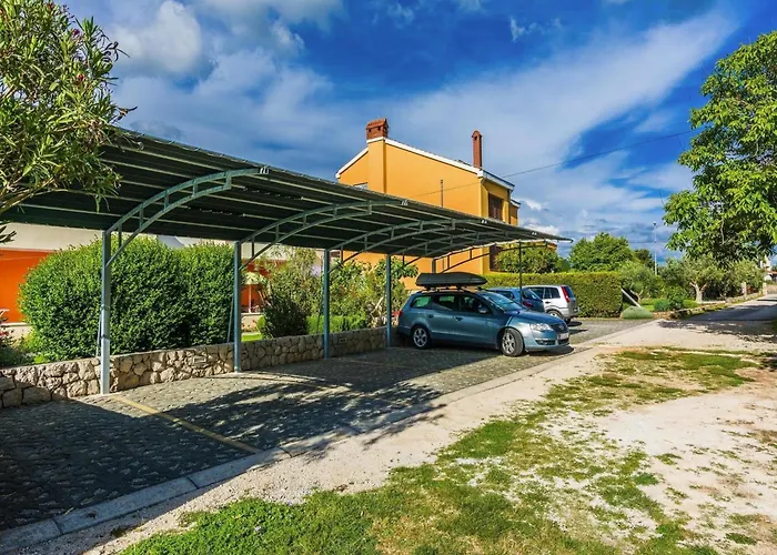 Διαμέρισμα In Nin Near & Pool Zaton (Zadar)