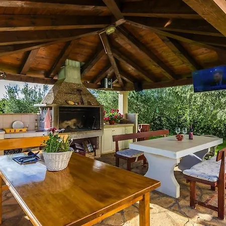 In Nin Near & Pool Διαμέρισμα Zaton (Zadar)